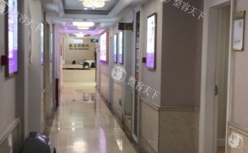 成都天使之翼整形医院走廊示意图