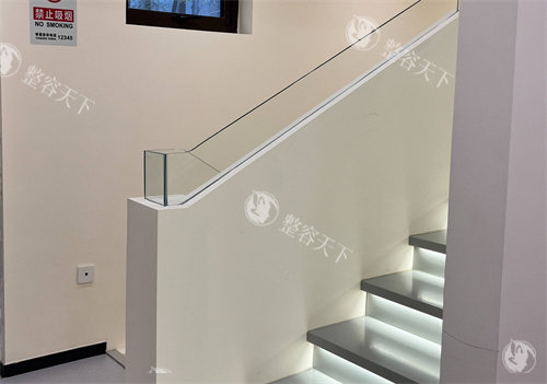 北京蓝奥医疗美容楼梯间
