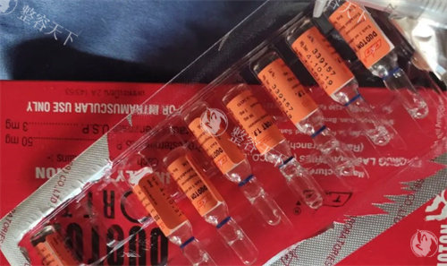 丰胸针能让男性胸部变女性化？医师揭秘：别被谣言误导，真相在这里！