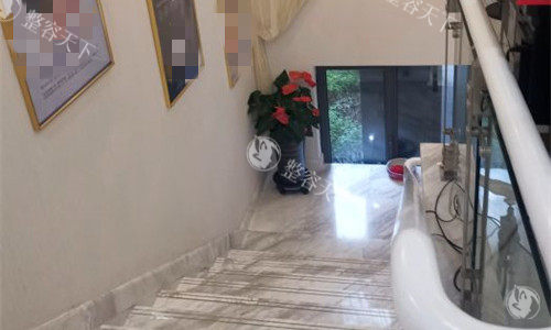 北京瀛美医疗美容楼梯图