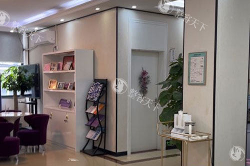 广州广大整形医院大厅环境图