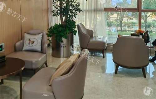 苏州康美整形医院等待区