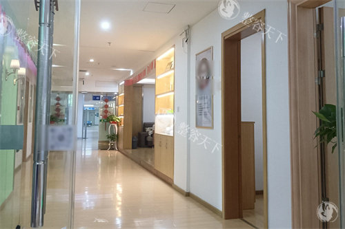 中信惠州医院医疗美容科走廊环境