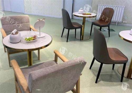 烟台洛神医疗美容医院接待区