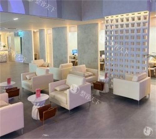 陶瓷医院休息区环境