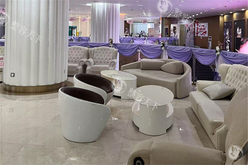 东莞爱思特医疗美容候诊区