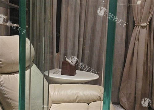 南京艺星整形休息区沙发