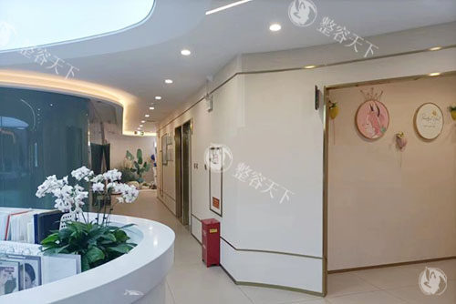 网友分享大连沙医生整形医院医生排名：付德林鼻修复/田艳丽眼整形/沙汹涛丰胸..各领域医师速看