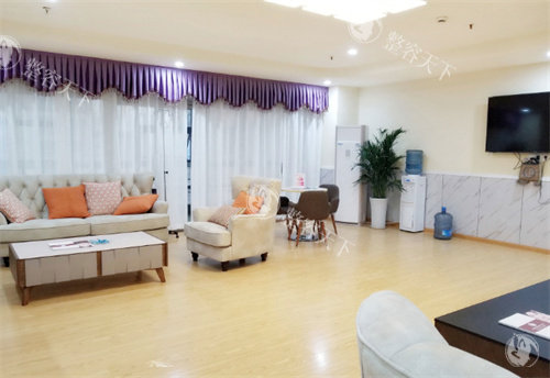 成都军建医院休息区