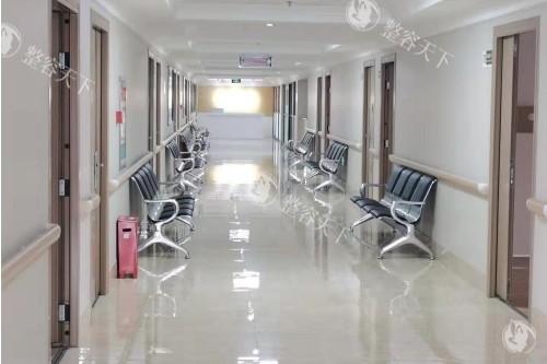成都友谊医院走廊