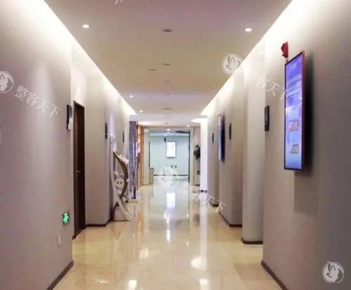 福州海峡医疗美容医院走廊