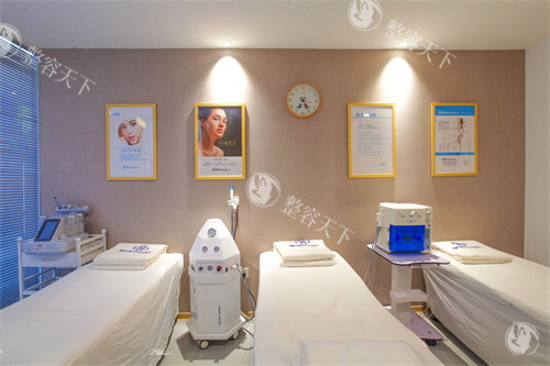 濮阳李伟医疗美容诊所美容室