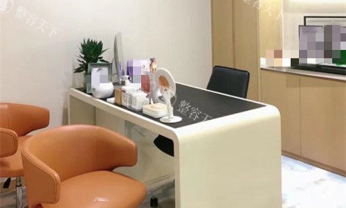 福州韩尔医疗美容诊室图