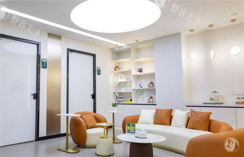 重庆军科整形休息区照片