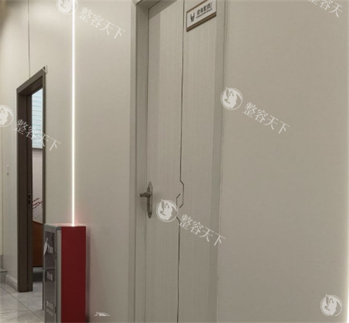广州菲思植发医院面诊室入口