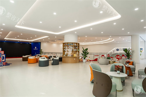 重庆郑荃丽格黄金医疗美容二楼大厅