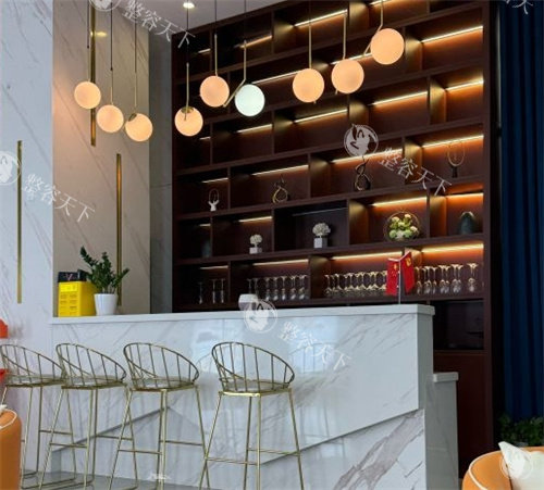 重庆曲胜医疗美容医院休闲区