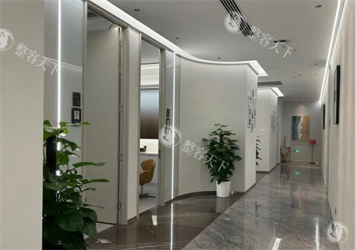 义乌艺星医疗美容医院评价好吗，连锁品牌审美时尚/年轻态抗衰与眼鼻整形擅长/顾客满意度高！