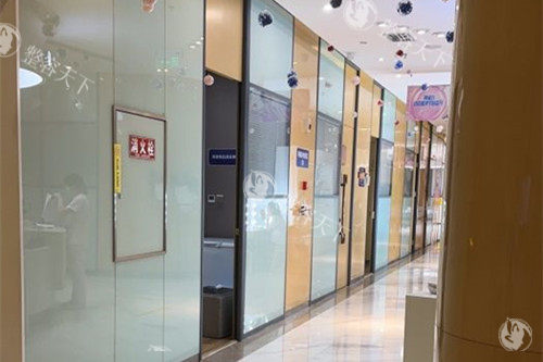 成都铜雀台整形内部过道环境