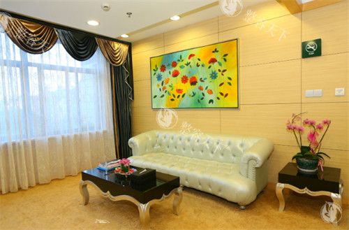 上海华美医疗美容医院4