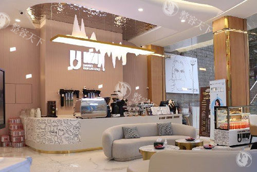 利美康医院院长专访：微整形的常见误区与正确护理方法，建议收藏！