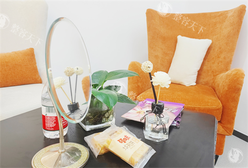 杭州爱琴海医疗美容门诊部接待区