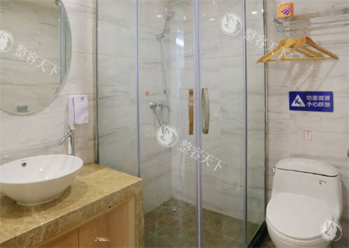 广州曙光医学美容医院卫生间