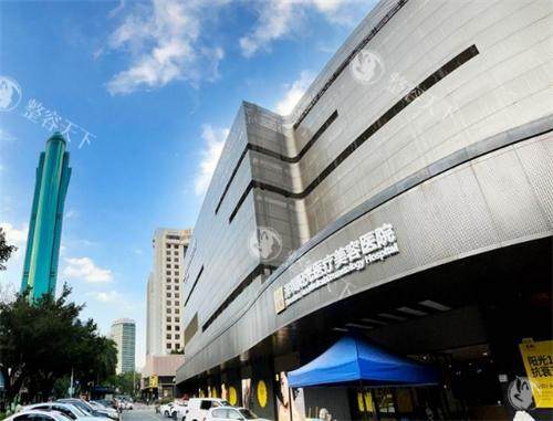 深圳阳光整形双眼皮医生哪个好？李鹏、邹进进、李郴华、袁野技术风格一览