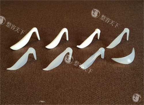 当初脑子一热做了葡聚糖生物肋骨鼻，现在修复完我真的后悔到跺脚！