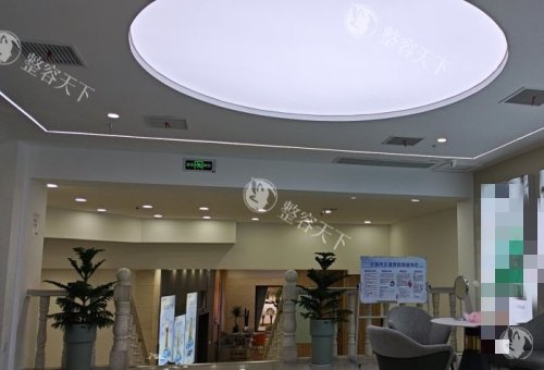 上饶博丽莱医疗美容好不好，院内设备完善，医师手法细腻，塑形抗衰结果自然耐看！