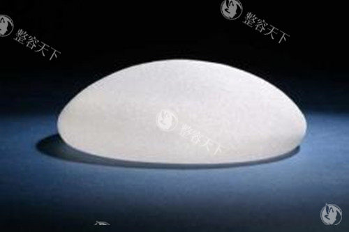 曼托圆形假体型号价格表：225cc/250cc/275cc常用款做出来的胸型饱满自然不假面！